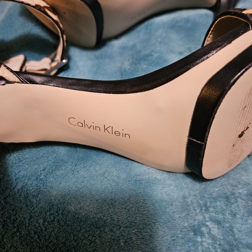 Calvin Klein Leopard Print Ankle Strap Sandals - Picture 8 of 8